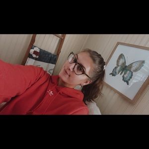 Meet your Posher, Lexy